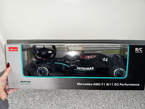 Rastar mercedes amg - w11, eq